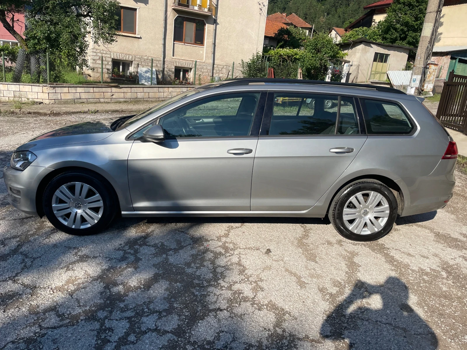 VW Golf Variant 1.6TDI Europ 6b, снимка 4 - Автомобили и джипове - 54856924