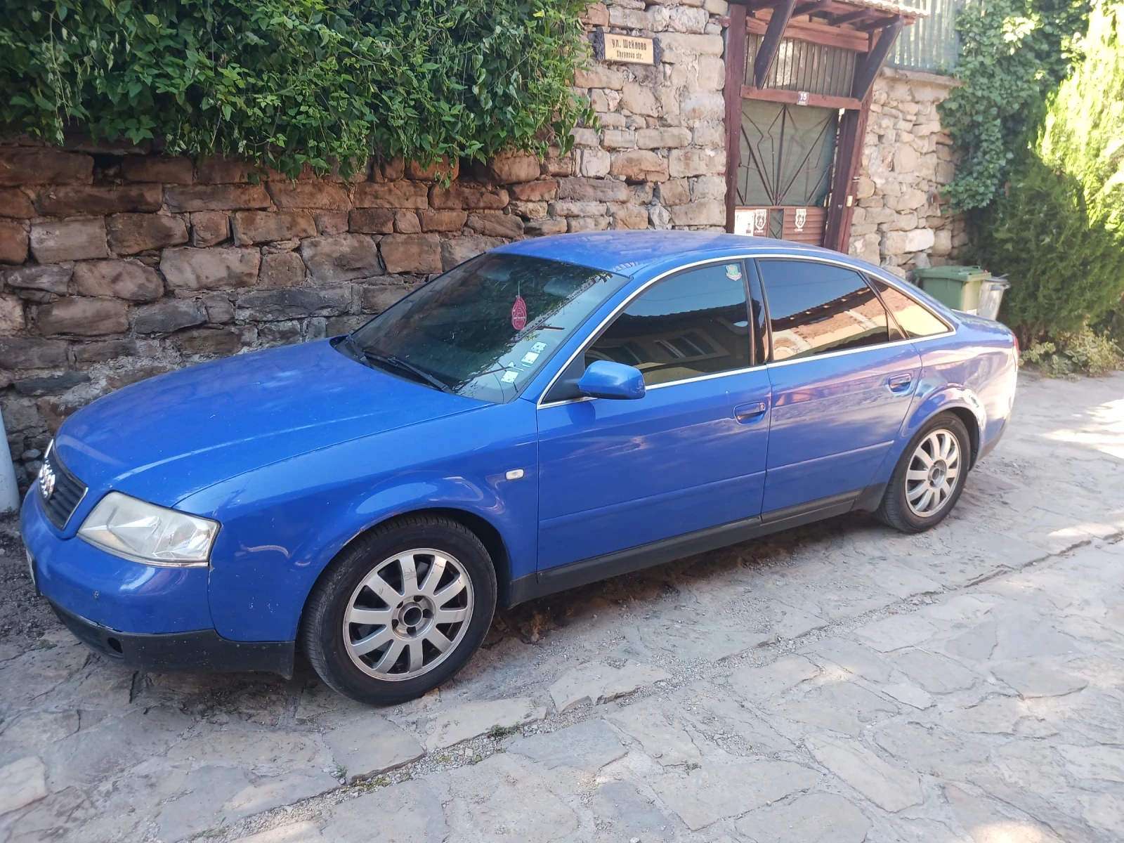 Audi A6 2.4 