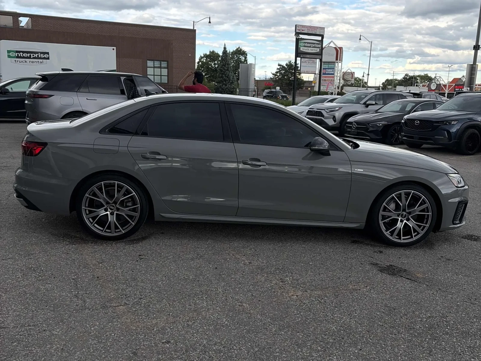 Audi A4 Progressiv, снимка 4 - Автомобили и джипове - 55010935