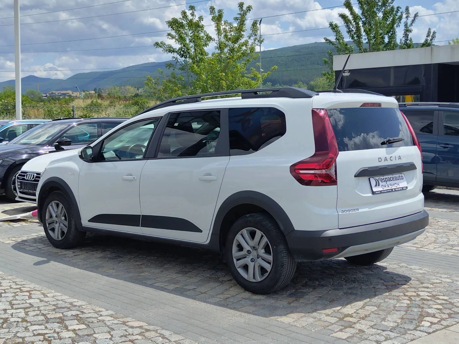 Dacia Jogger 1.0Tce/110к.с./Comfort, снимка 6 - Автомобили и джипове - 55395888