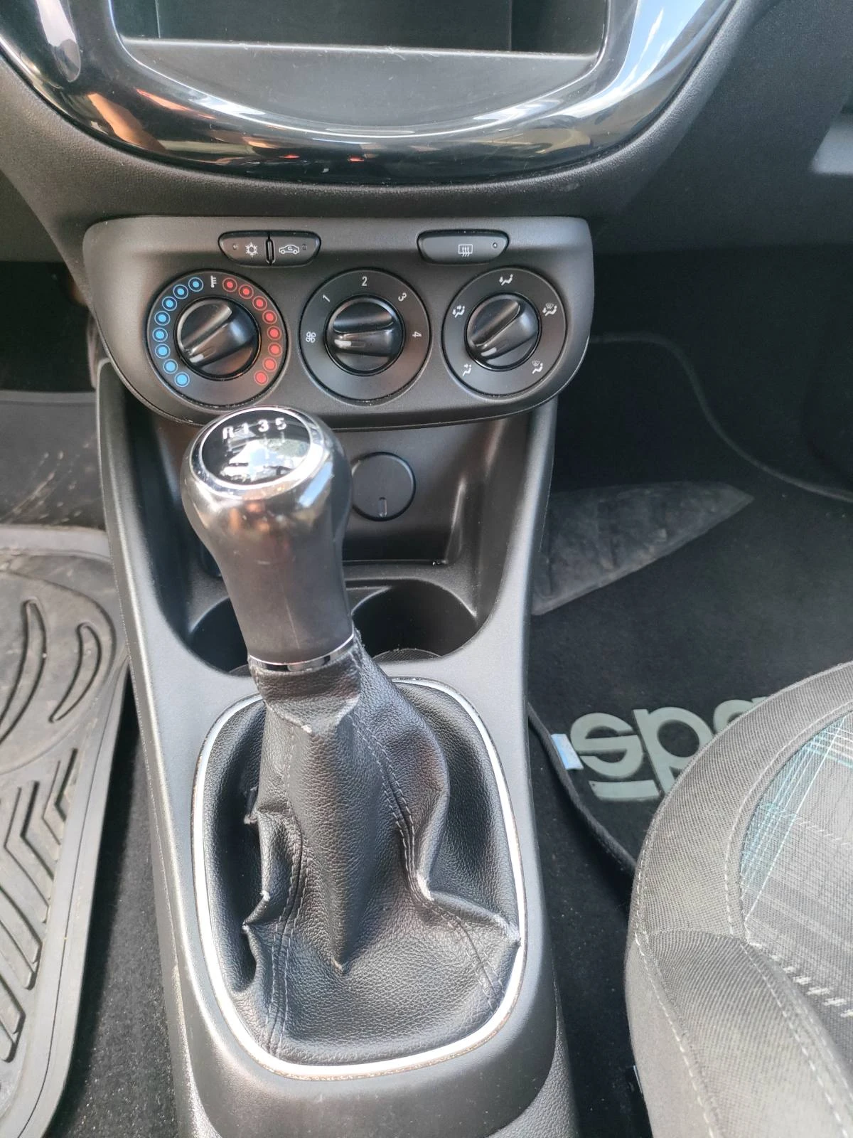 Opel Corsa, снимка 11 - Автомобили и джипове - 55885153