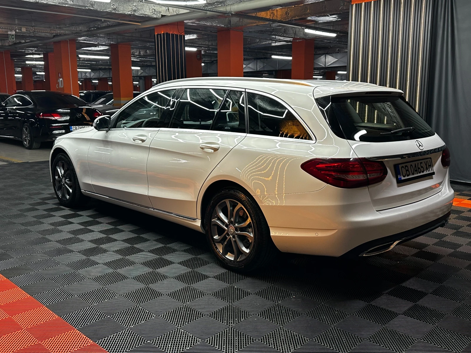 Mercedes-Benz C 200 Bluetech/Ръчни скорости/, снимка 5 - Автомобили и джипове - 56103786