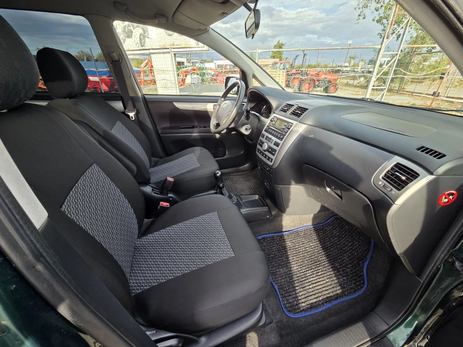 Toyota Avensis verso 2.0 D-4D | Mobile.bg � ����������� 12