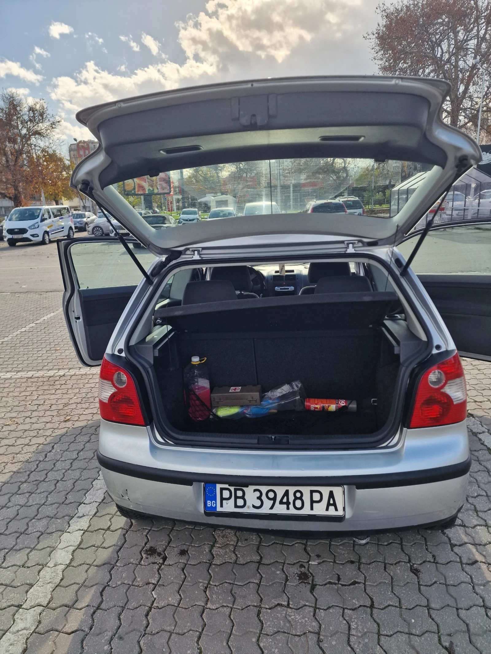 VW Polo, снимка 5 - Автомобили и джипове - 56410331