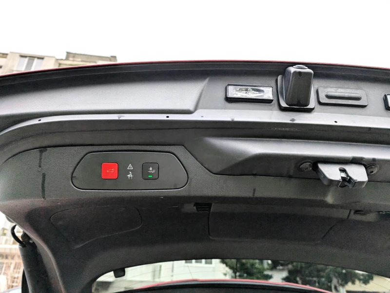 Opel Grandland X, снимка 14 - Автомобили и джипове - 48547341