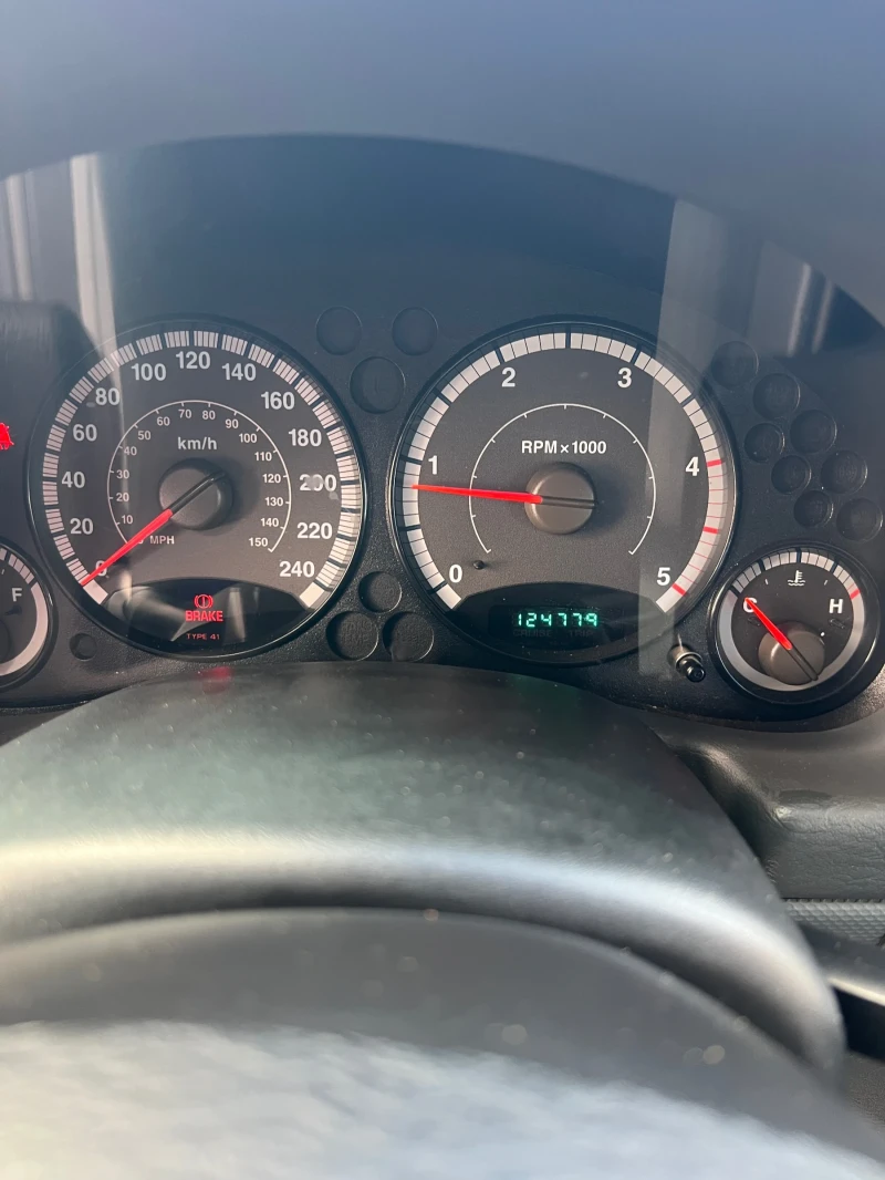 Jeep Cherokee 2.8 CRDI, снимка 7 - Автомобили и джипове - 52287073