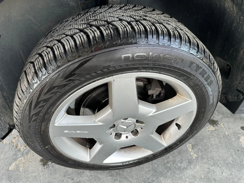 Mercedes-Benz ML 320 3.2 4MATIC 224k.c, снимка 7 - Автомобили и джипове - 52830199