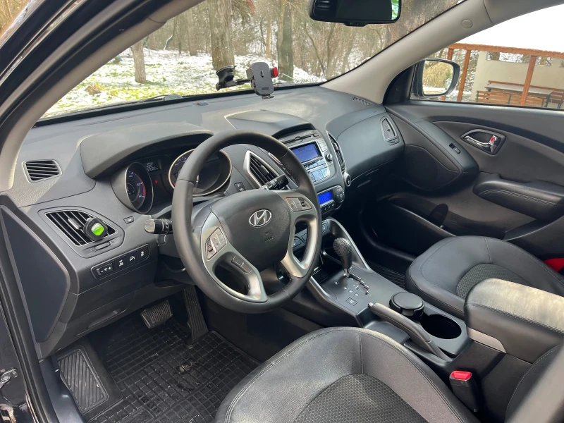 Hyundai IX35, снимка 8 - Автомобили и джипове - 52920035