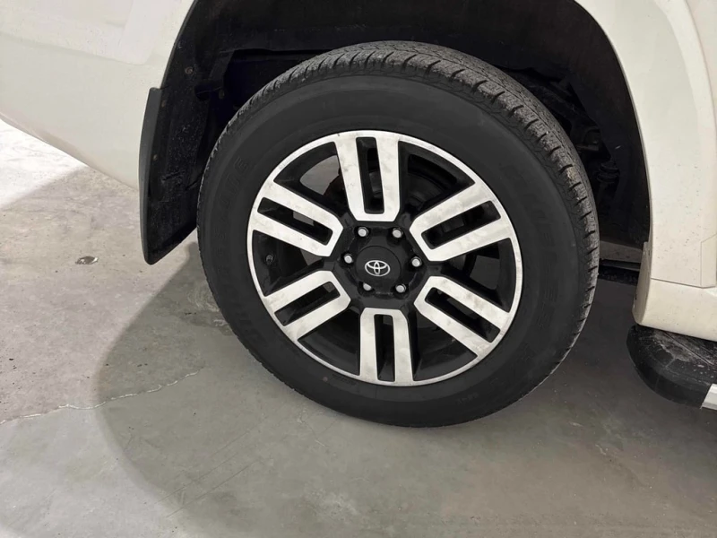 Toyota 4runner * 4WD * CARFAX * БЕЗ ПЪРВОНАЧАЛНА ВНОСКА, снимка 7 - Автомобили и джипове - 53044012