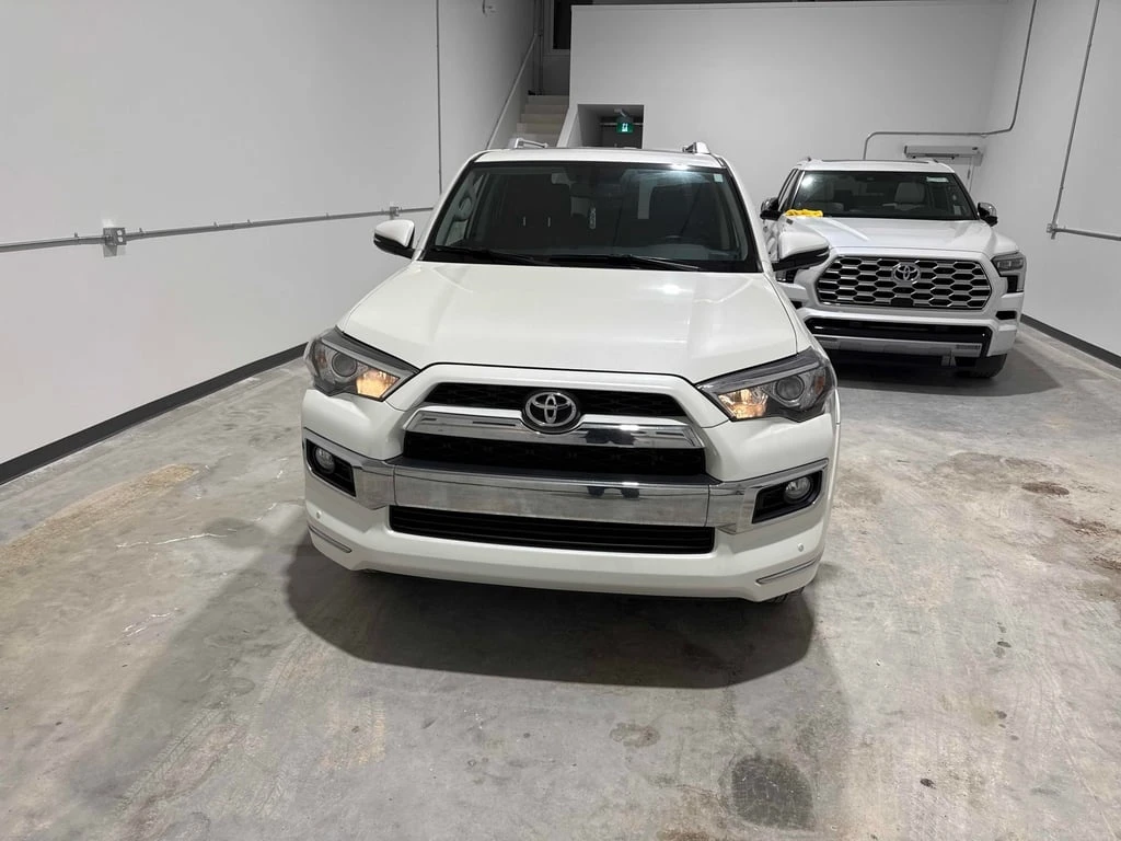 Toyota 4runner * 4WD * CARFAX * БЕЗ ПЪРВОНАЧАЛНА ВНОСКА, снимка 1
