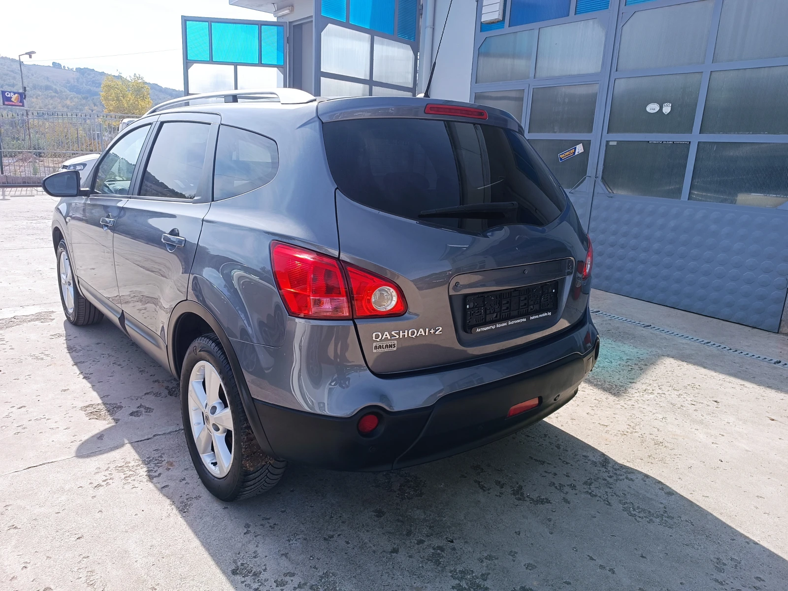 Nissan Qashqai + 2 2.0i 4x4 162000km  - изображение 5