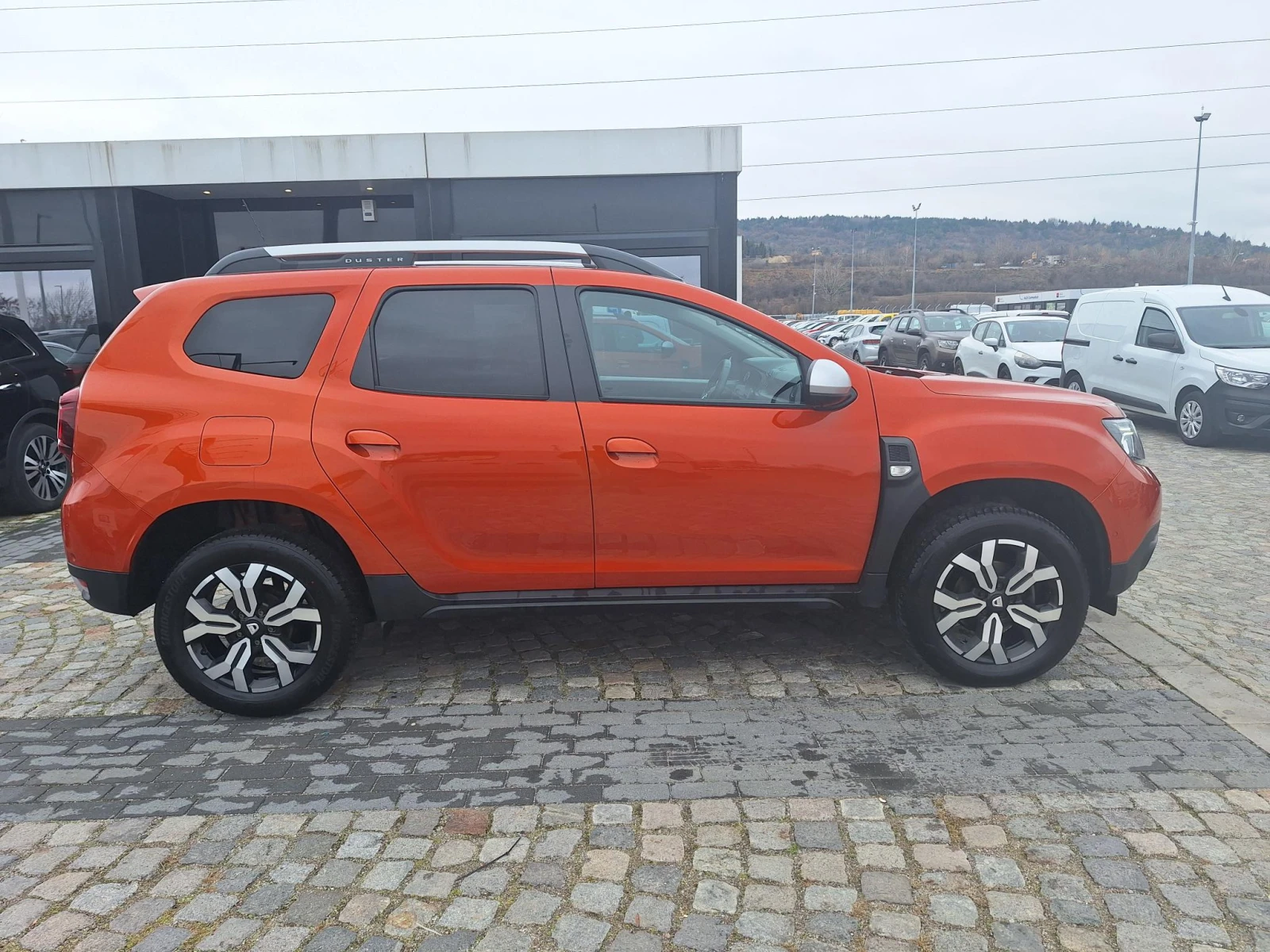 Dacia Duster LPG Prestige TCe 100 ECO-G 4x2 BVM6 - изображение 4