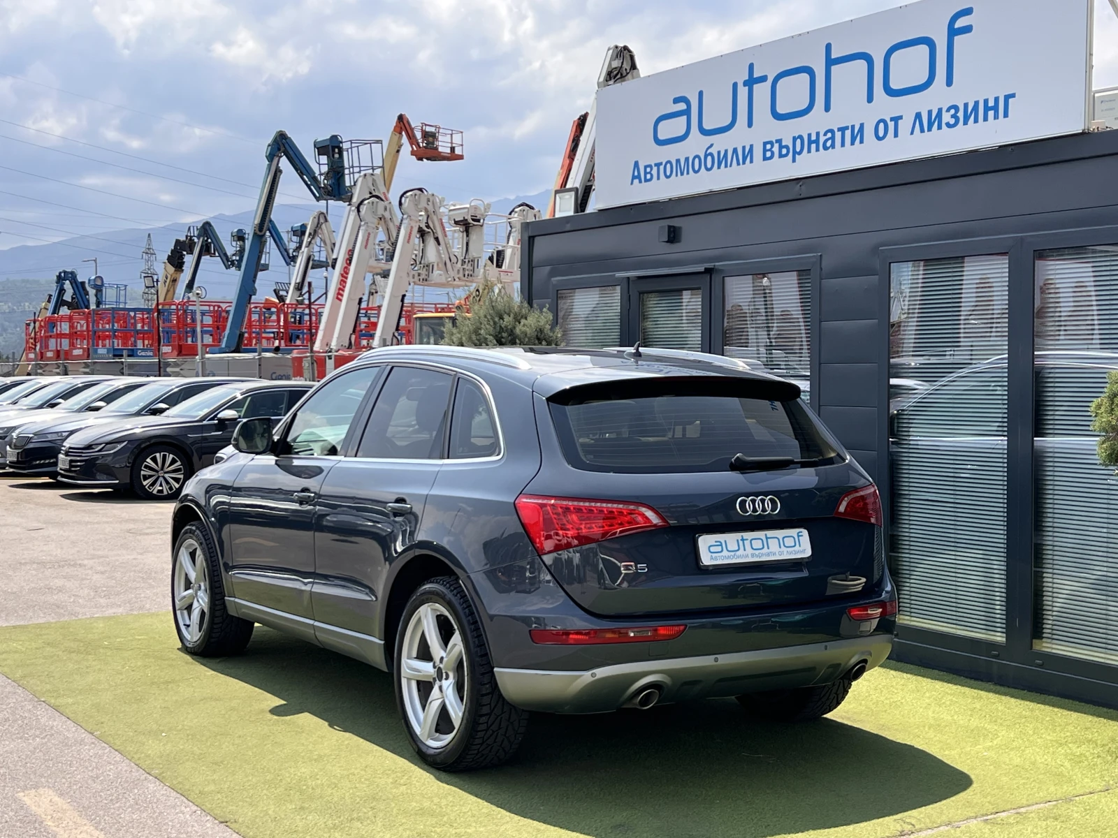 Audi Q5 Sline/3.0TDI/240k.c./6AT/QUATTRO - изображение 3