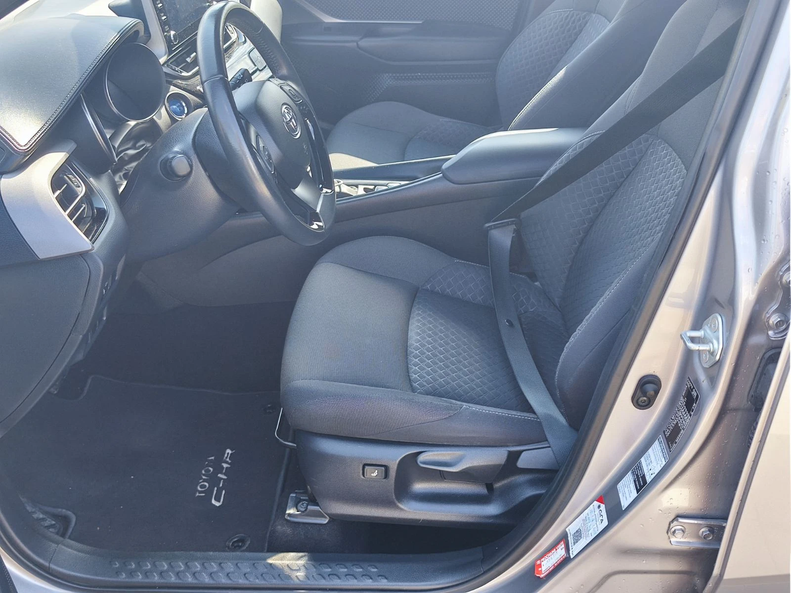 Toyota C-HR 2.0Hybrid CLUB - изображение 9