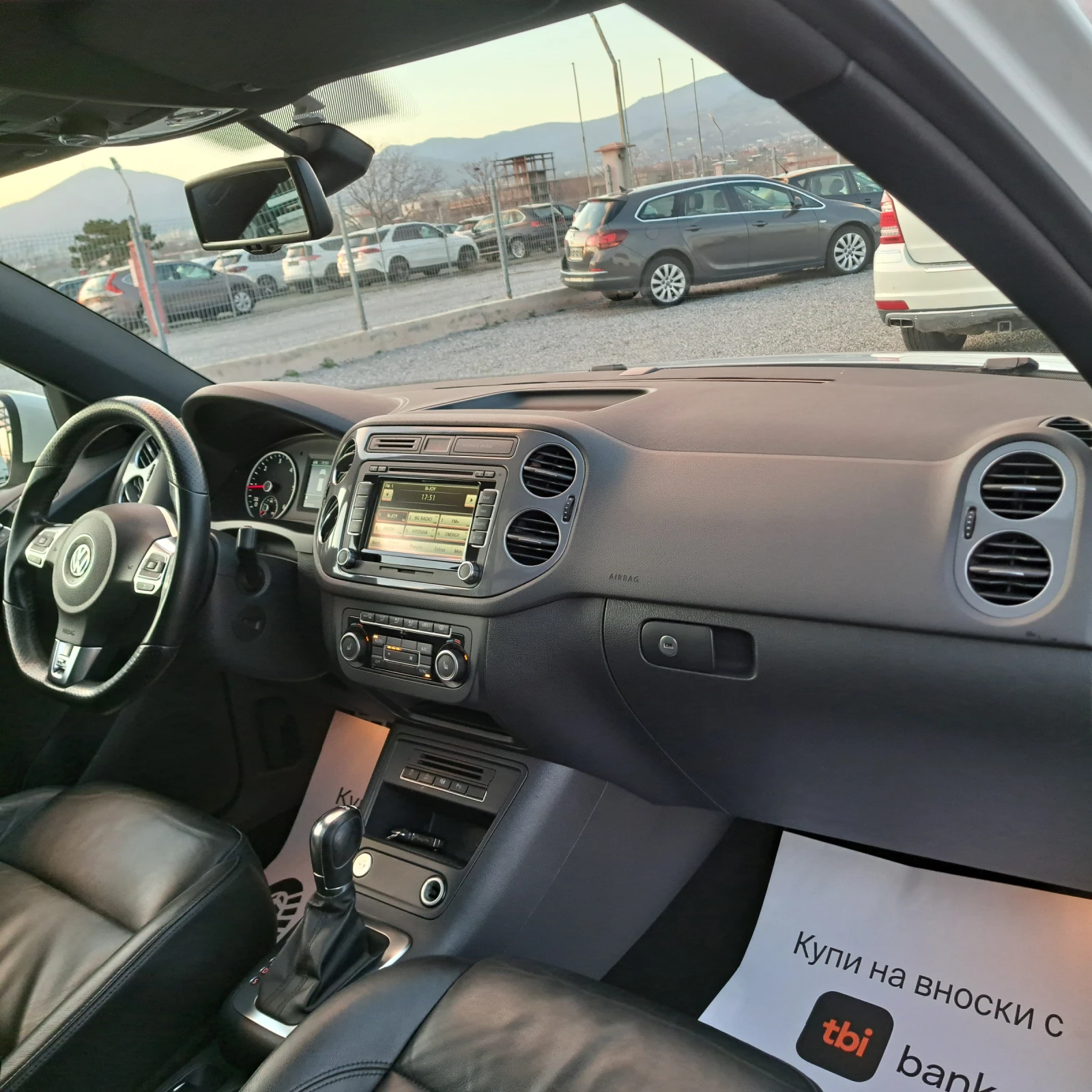 VW Tiguan 2.0TDI* R-Exclusiv* Face* 4Motion* Pano* Led* Navi | Mobile.bg � ����������� 11