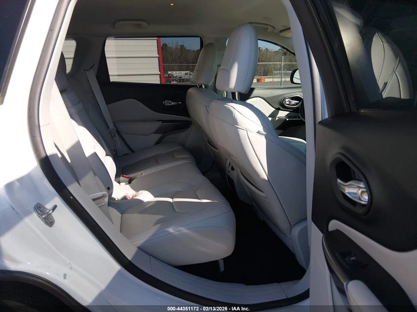 Jeep Cherokee 2.0l Limited 4X4 - изображение 8