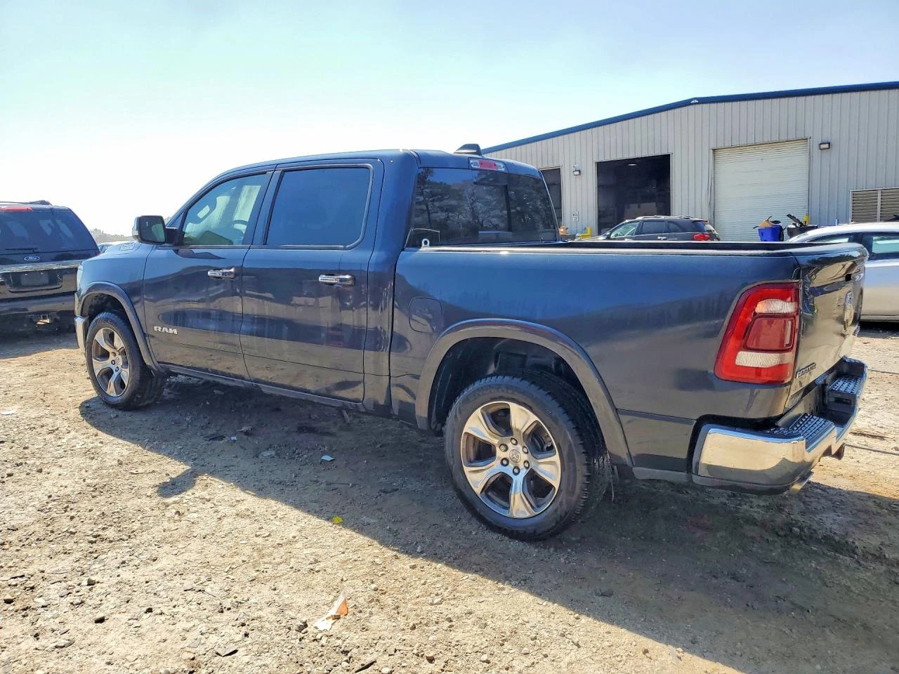 Dodge RAM 1500 LARAMIE| Подгрев+ Обдух| Лизинг от 350Е/месец, снимка 2 - Автомобили и джипове - 54427541