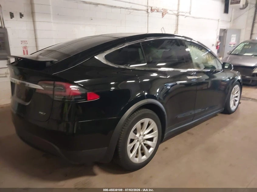 Tesla Model X 75D AWD, снимка 4 - Автомобили и джипове - 55893536