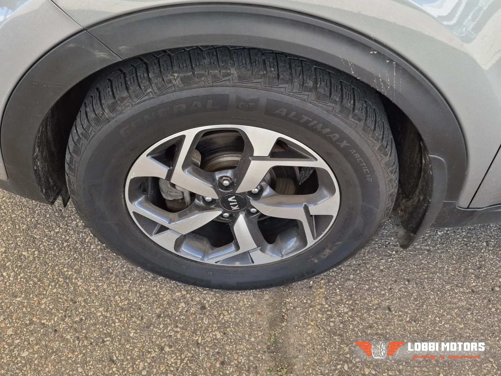 Kia Sportage, снимка 6 - Автомобили и джипове - 55928917