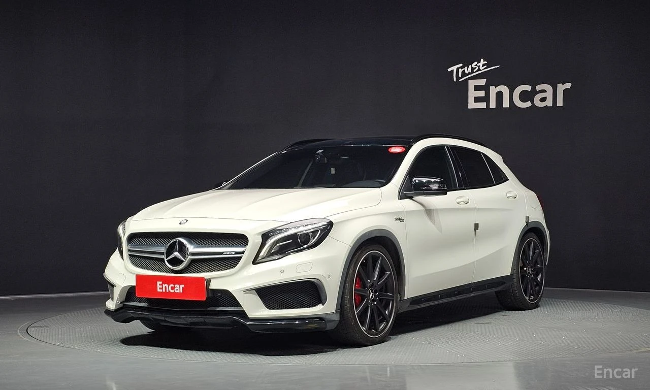 Mercedes-Benz GLA 45 AMG 4MATIC* 