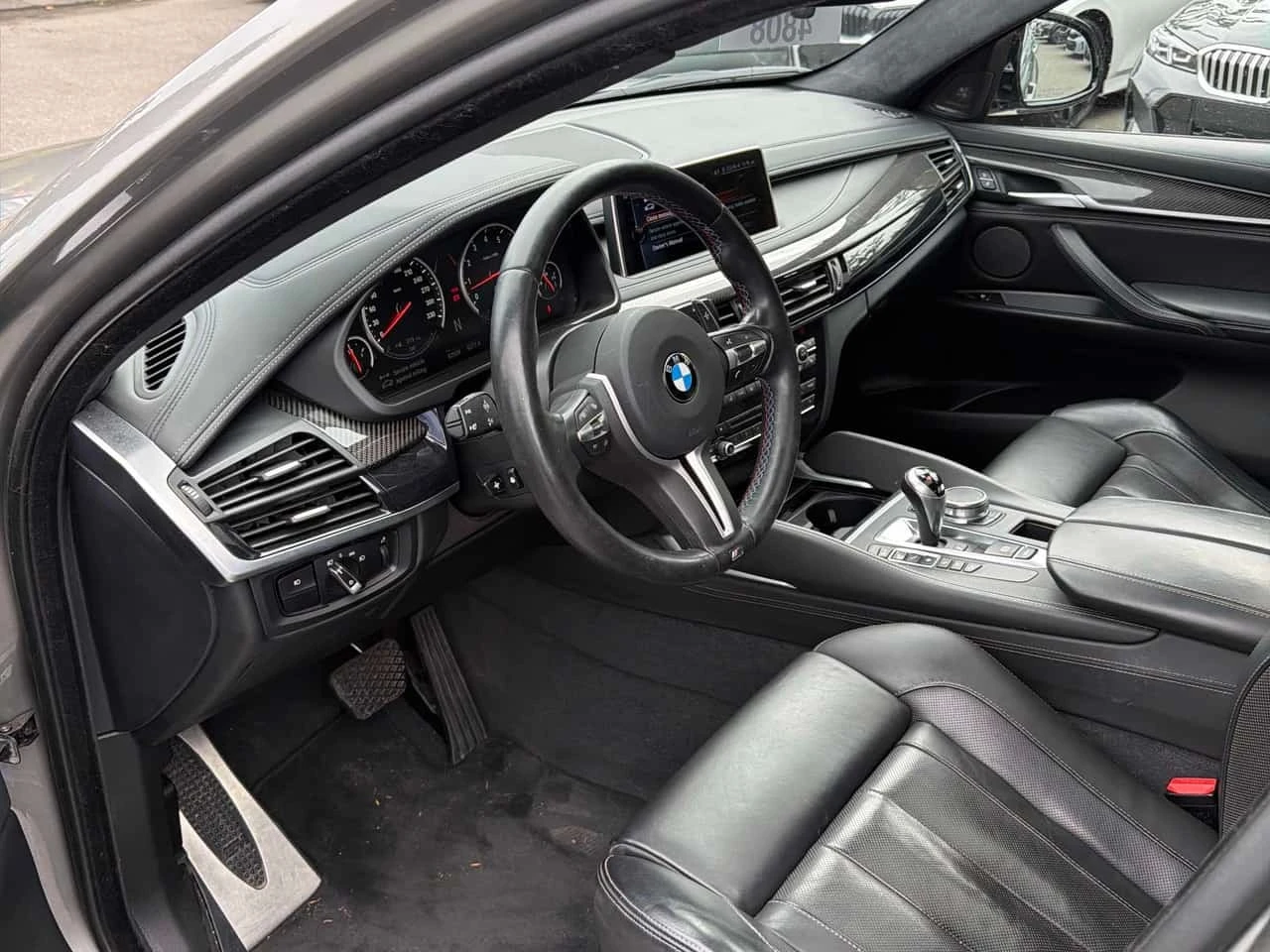 BMW X6 * M* АВТОКРЕДИТ БЕЗ ПЪРВОНАЧАЛНА ВНОСКА* , снимка 5 - Автомобили и джипове - 56240790
