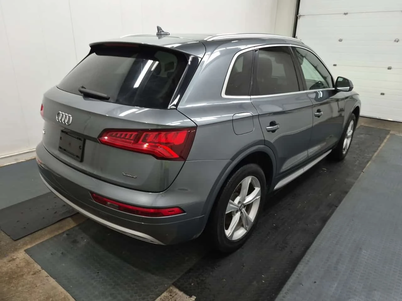 Audi Q5 * 45 Tfsi Quattro Progressiv * CARFAX *  | Mobile.bg � ����������� 4