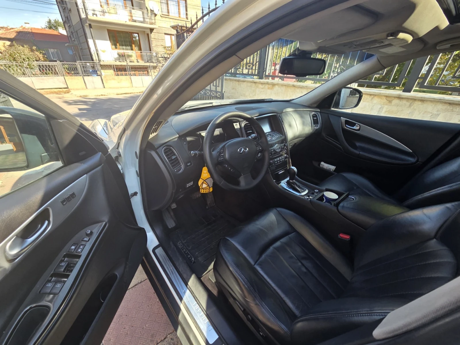 Infiniti Ex30 3.0d Всички екстри , снимка 8 - Автомобили и джипове - 56687168