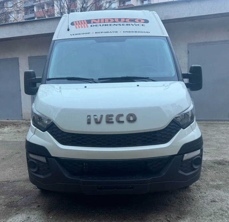Iveco 35s13 Климатик* Navi 16/9 * Top Състояние, снимка 2 - Бусове и автобуси - 52643619