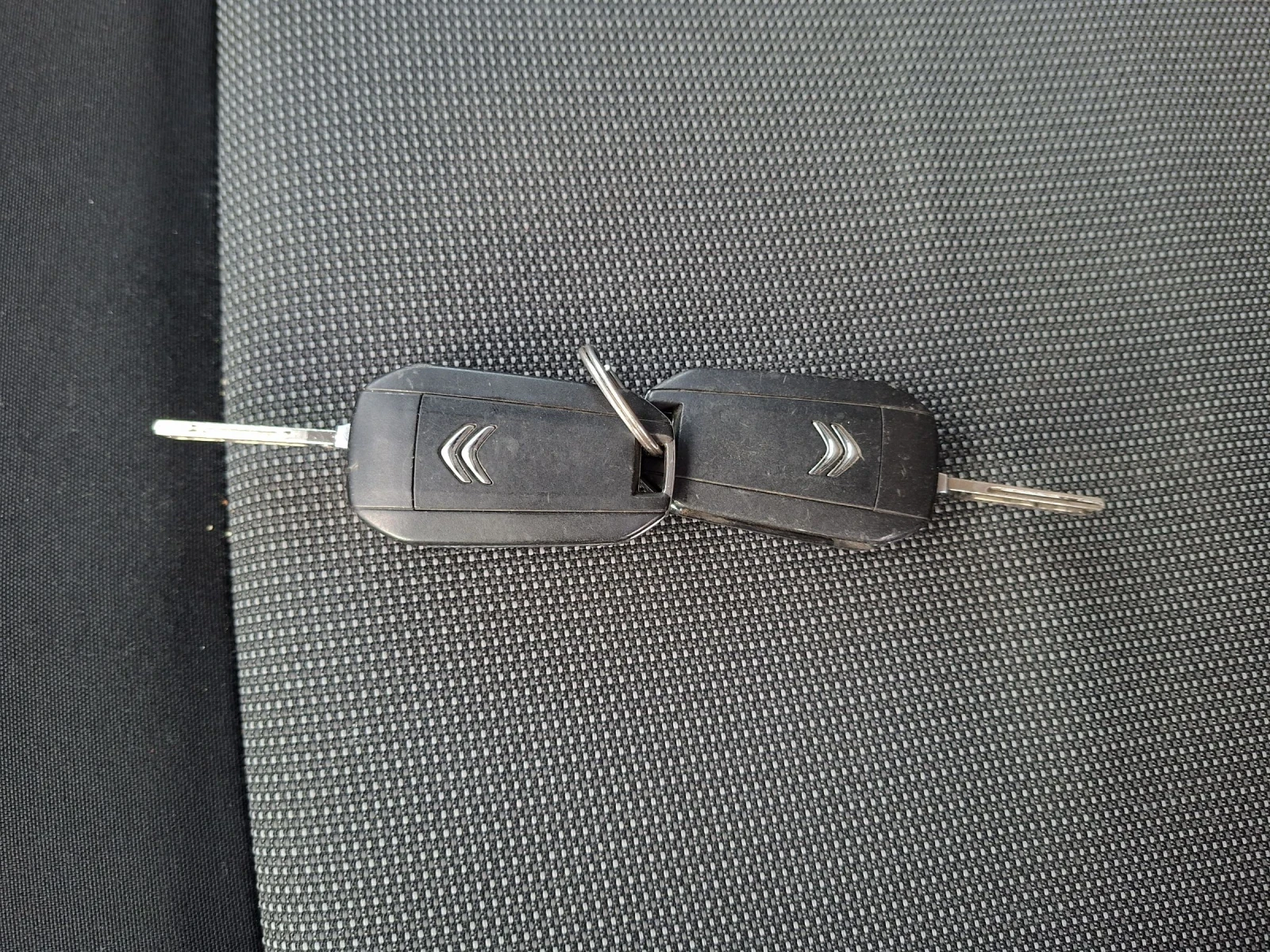 Citroen Jumpy 2.0* 177к.с.* АВТОМАТ* 2Плъзгащи Врати, снимка 17 - Бусове и автобуси - 53861994