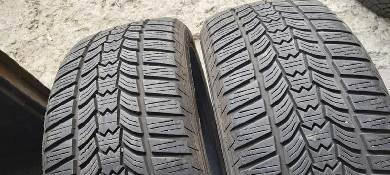 Гуми Зимни 215/50R17, снимка 2 - Гуми и джанти - 35124503