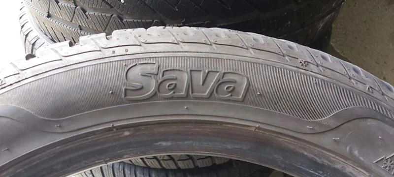 Гуми Зимни 215/50R17, снимка 5 - Гуми и джанти - 35124503