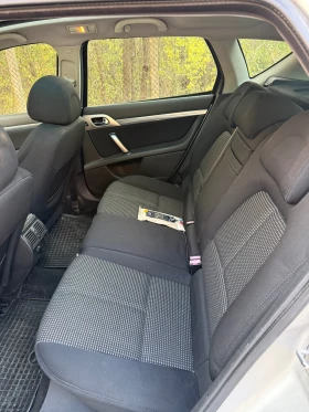 Peugeot 407, снимка 10