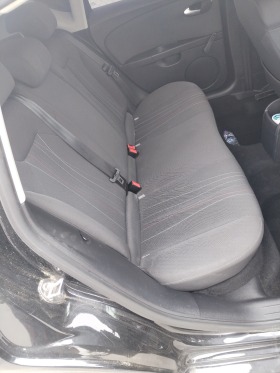 Seat Leon 1.6 tdi COPA, снимка 8 - Автомобили и джипове - 45759089