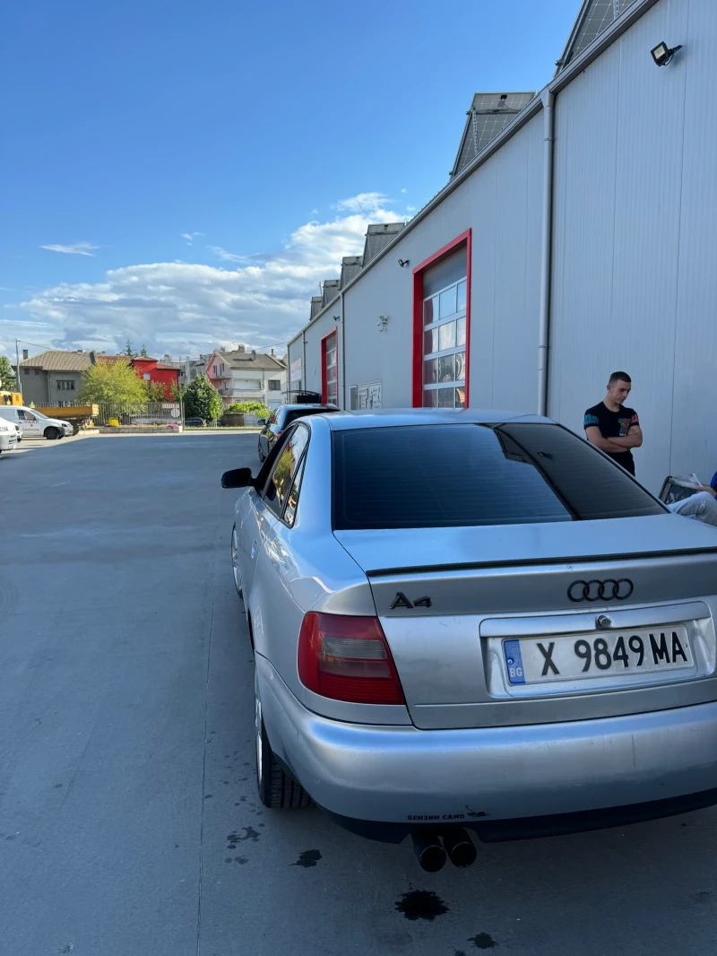 Audi A4, снимка 9 - Автомобили и джипове - 47032547