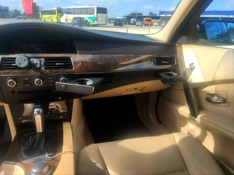 BMW 525 E60 525xi, снимка 14 - Автомобили и джипове - 47480859