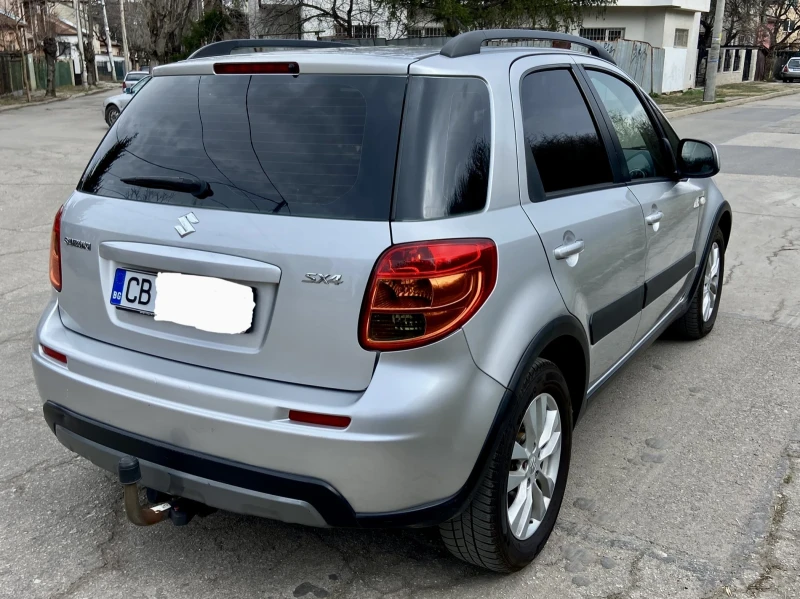 Suzuki SX4 1.6i Автоматик, снимка 4 - Автомобили и джипове - 49471711