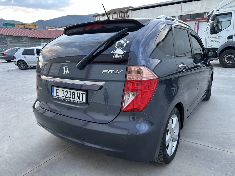 Honda Fr-v, снимка 5 - Автомобили и джипове - 51911533