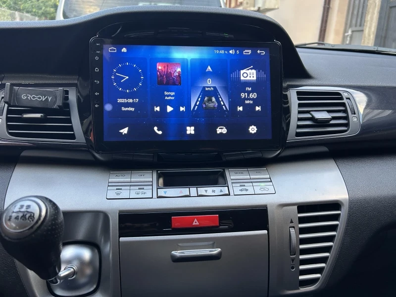 Honda Fr-v, снимка 10 - Автомобили и джипове - 51911533