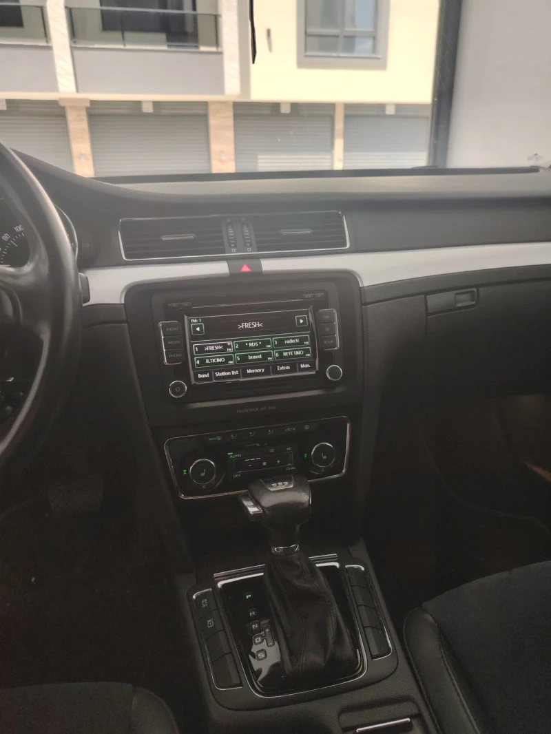 Skoda Superb 1.8 TFSI, снимка 2 - Автомобили и джипове - 51086393