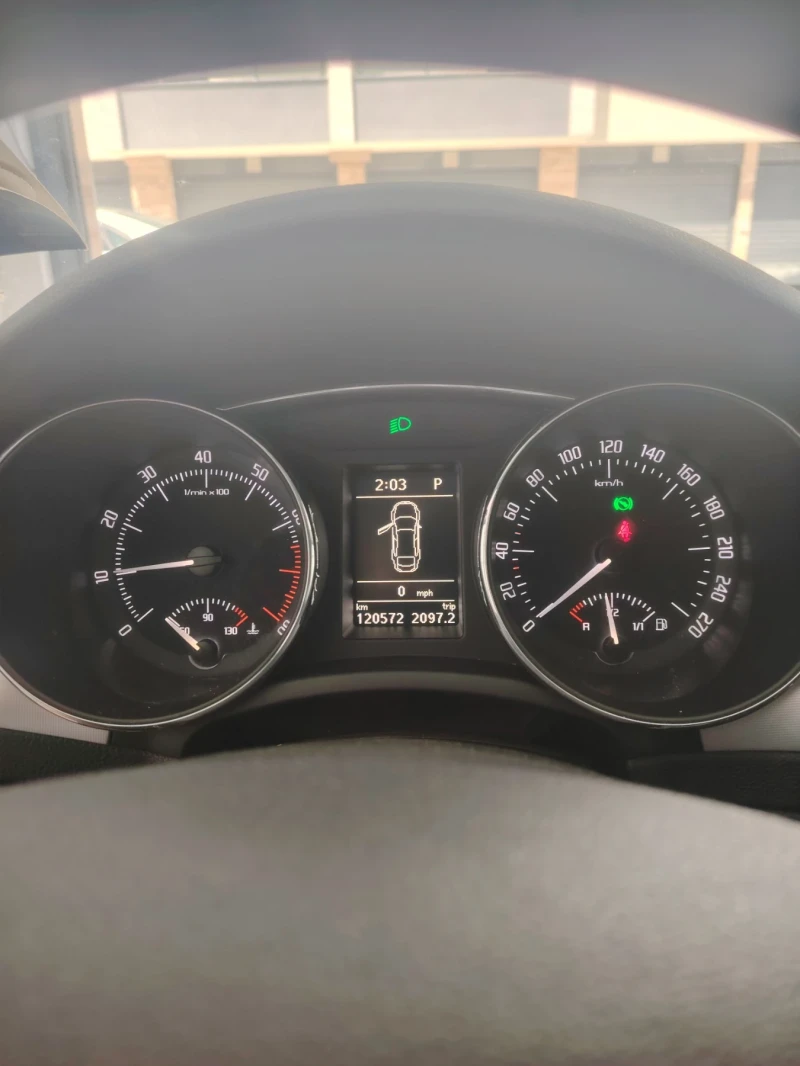 Skoda Superb 1.8 TFSI, снимка 3 - Автомобили и джипове - 51086393