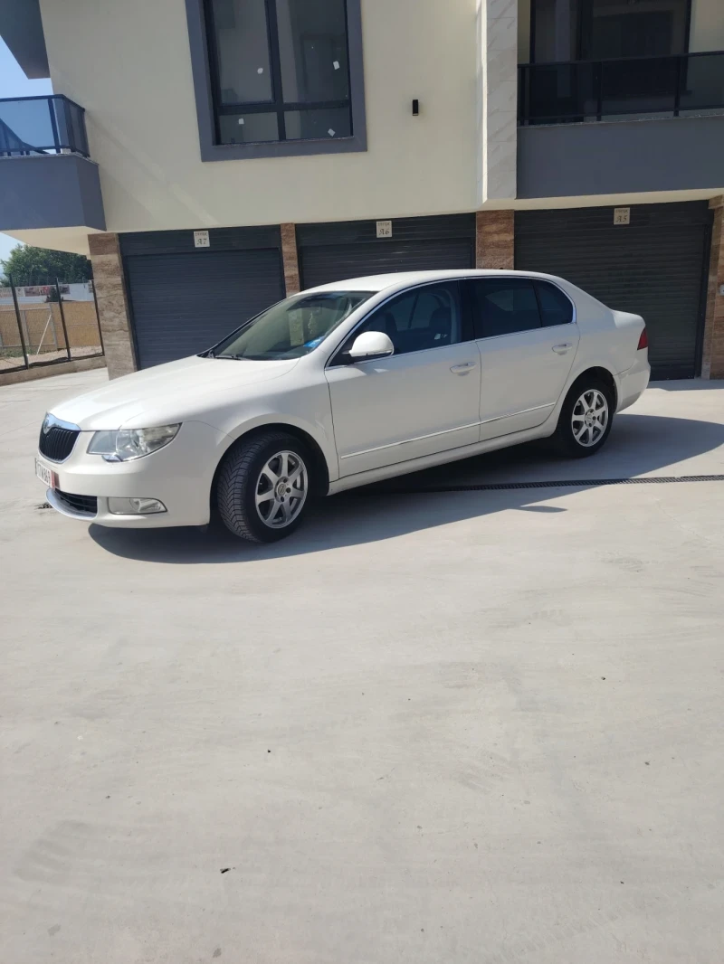 Skoda Superb 1.8 TFSI, снимка 10 - Автомобили и джипове - 51086393