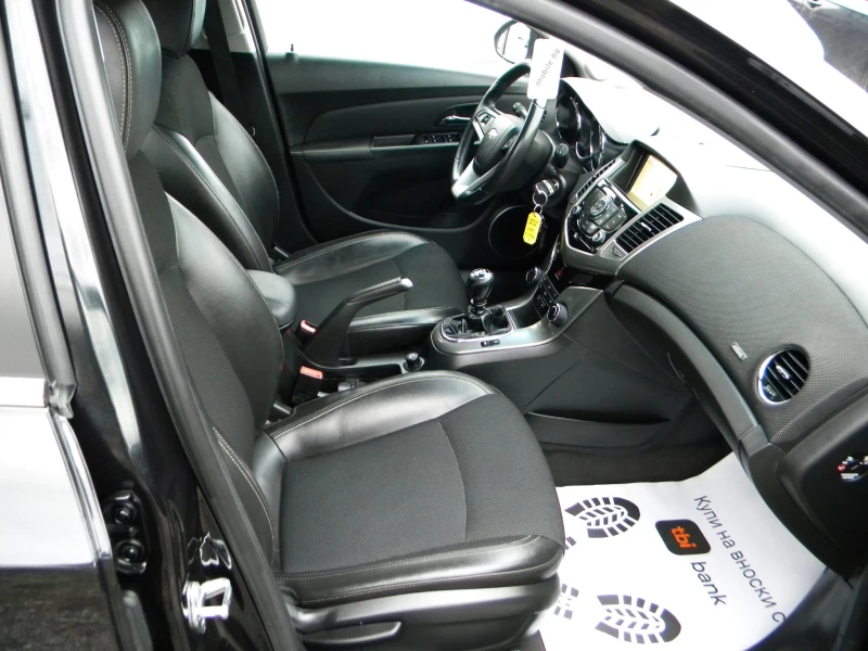 Chevrolet Cruze 1.7CDTI-6ck* FACE LIFT* NAVI-КОЖА* KATO НОВ* EURO5, снимка 12 - Автомобили и джипове - 52680348