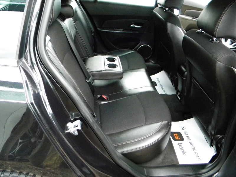 Chevrolet Cruze 1.7CDTI-6ck* FACE LIFT* NAVI-КОЖА* KATO НОВ* EURO5, снимка 13 - Автомобили и джипове - 52680348