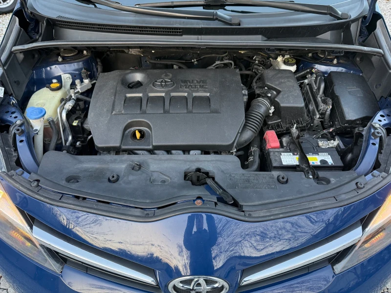 Toyota Verso 1.8i Luna Facelift AВТОМАТИК - НАВИГАЦИЯ - 7места, снимка 15 - Автомобили и джипове - 52799690