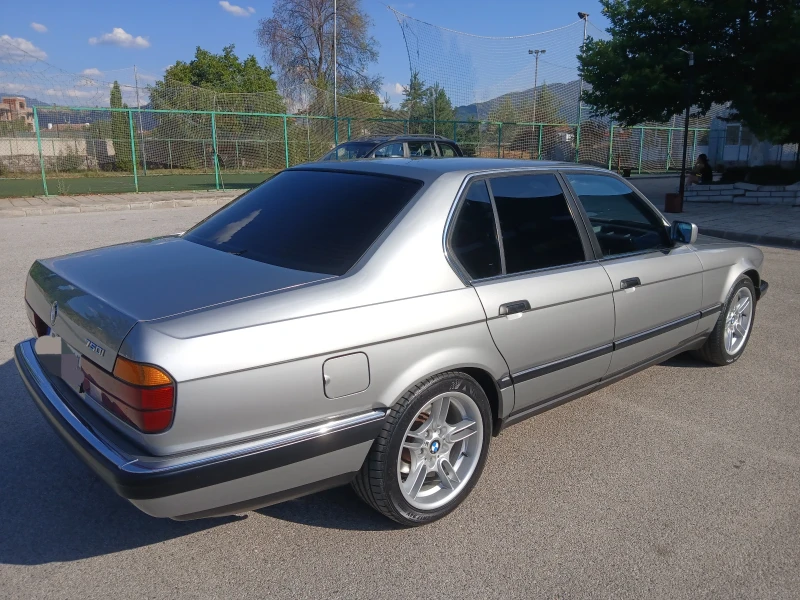 BMW 750, снимка 6 - Автомобили и джипове - 53387808