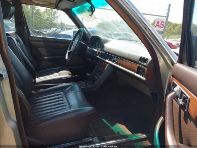 Mercedes-Benz 420 SEL - изображение 5