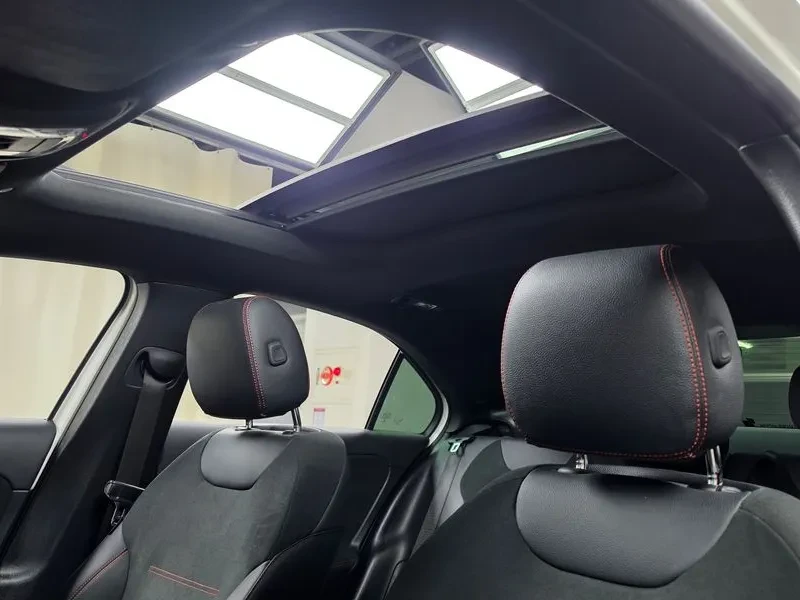 Mercedes-Benz A 250 4MATIC, снимка 16 - Автомобили и джипове - 56016816