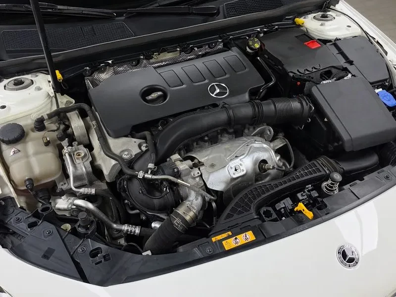 Mercedes-Benz A 250 4MATIC, снимка 5 - Автомобили и джипове - 56016816