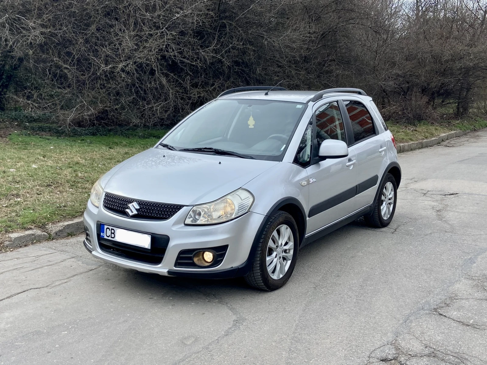Suzuki SX4 1.6i Автоматик - изображение 2