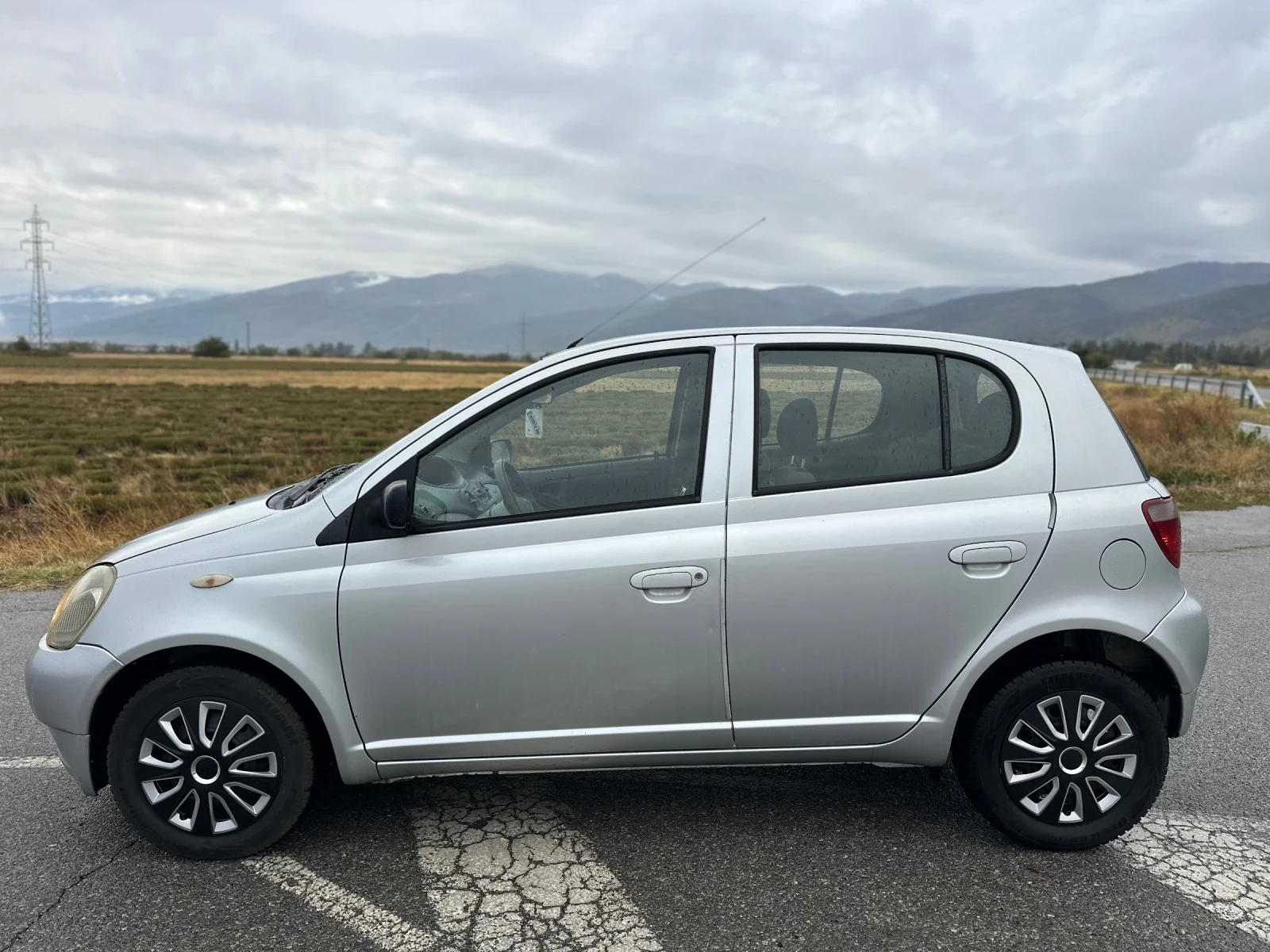 Toyota Yaris 1.3 АВТОМАТИК - изображение 4